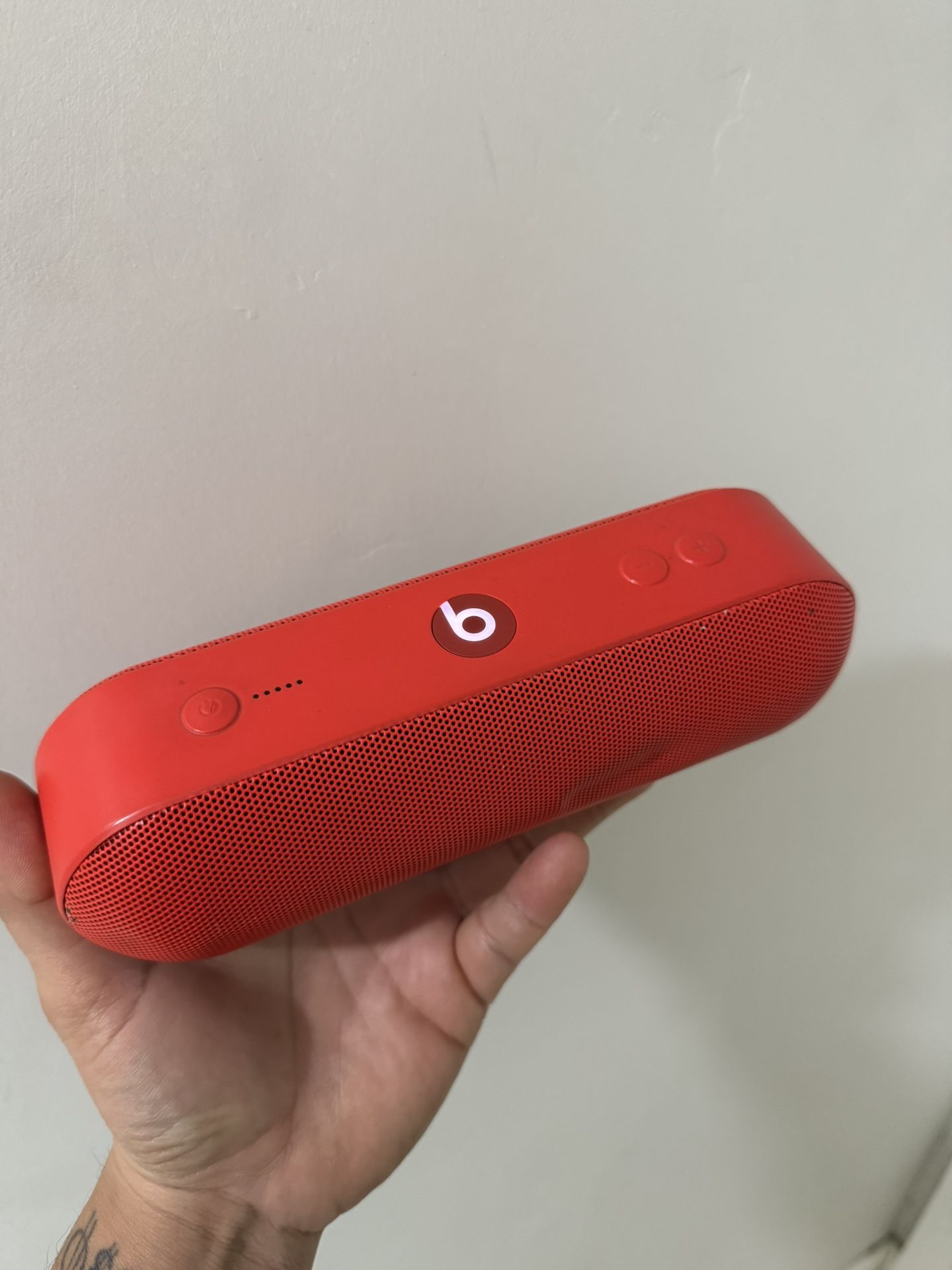 Beats Pill + 