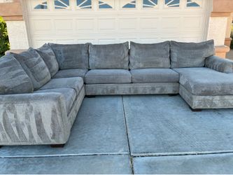 Sectional Couch-Free Delivery