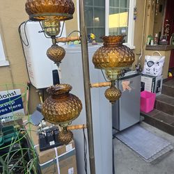 1970 lamp with 3 lights