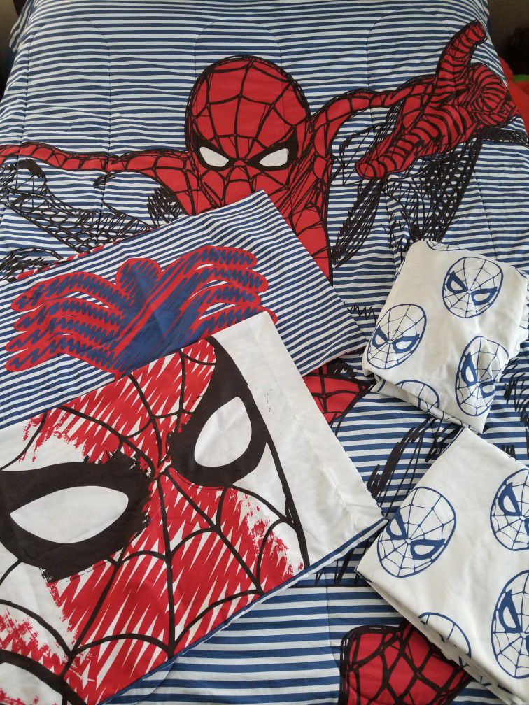 Marvel Spiderman 5 Piece Full size Bedding Set