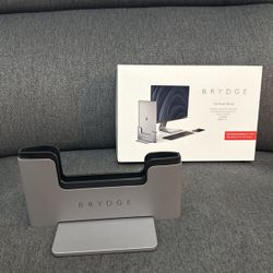 Brydge MacBook Pro 13 Inches Dock. 