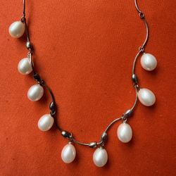 Beautiful 925 Silver Pearl Necklace About 9 Inches Long