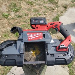 18v Milwaukee Fuel