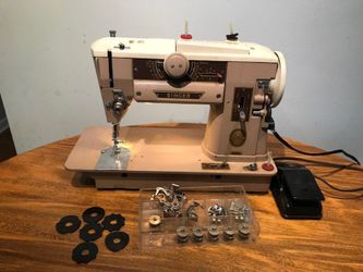 1950 Singer 401A  sewing machine