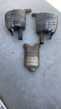 OEM 2017-2018 Mercedes Benz E43 AMG - 2 Mufflers & Resonator Complete Set