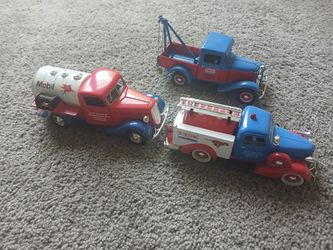 Toy Die-Cast Advertising Trucks