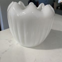 Vintage Ribbed Milk Glass Rose Bowl Planter with Curved Ruffled Top. 