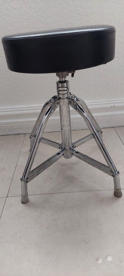 Drum Throne