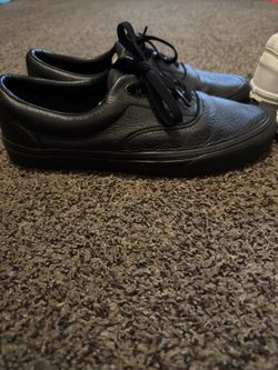 Men’s Size 9 Vans 