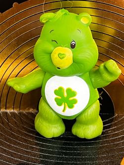 VINTAGE 1983 GOOD LUCK CAREBEAR - 3 1/2 INCH FIGURE - NEW CONDITION
