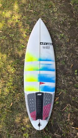 Surfboard - Pyzel - Ghost - 5’11”