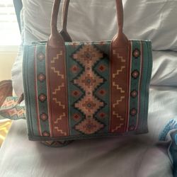 Wrangler Purse 