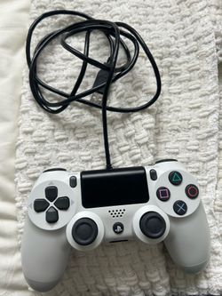 white PS4 controller