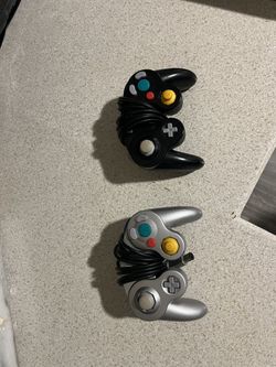 GameCube Controllers