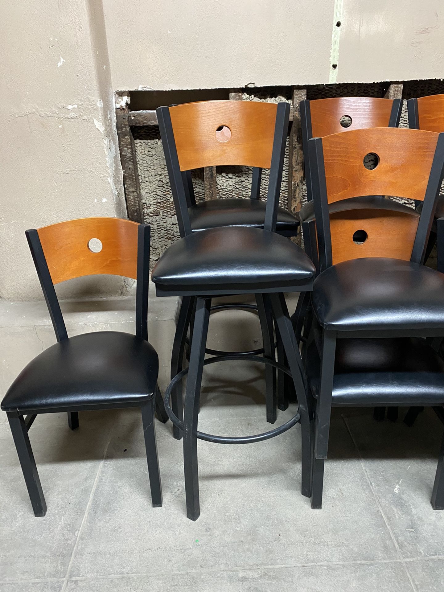 Restaurant chairs/stools