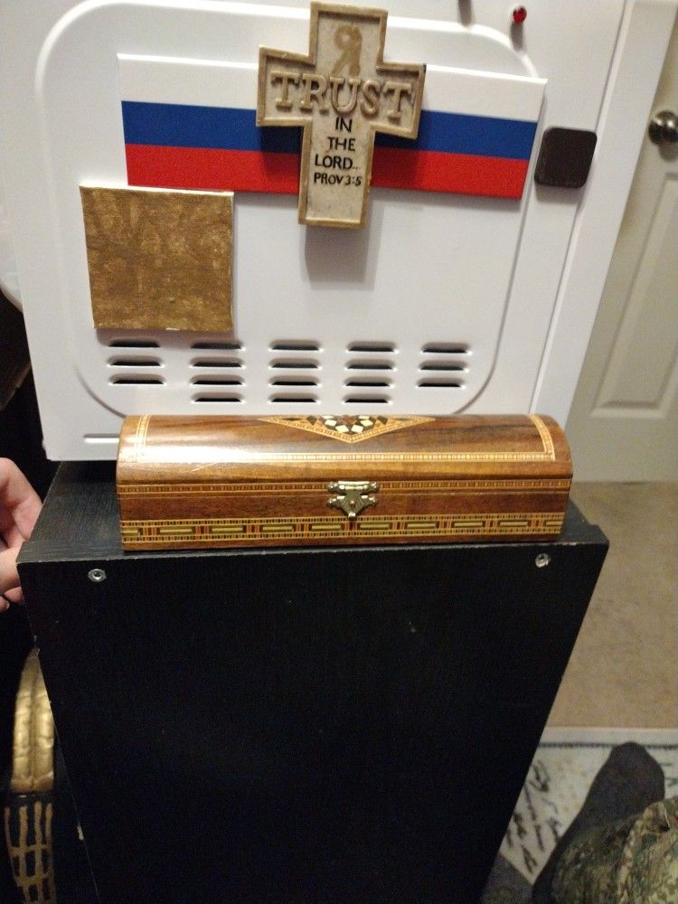 Monoscope box