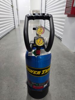 Power Tank 10lb CO2 tank kit with inflator, hose and carry bag