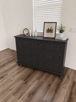 Brand New 6 Drawer Dresser Factroy Sealed
