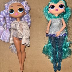2 LOL OMG Dolls 