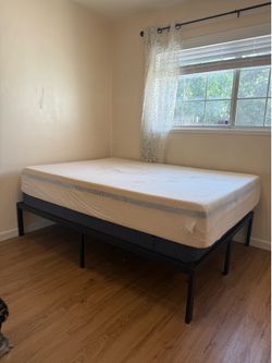 Full size Memory Foam Bed