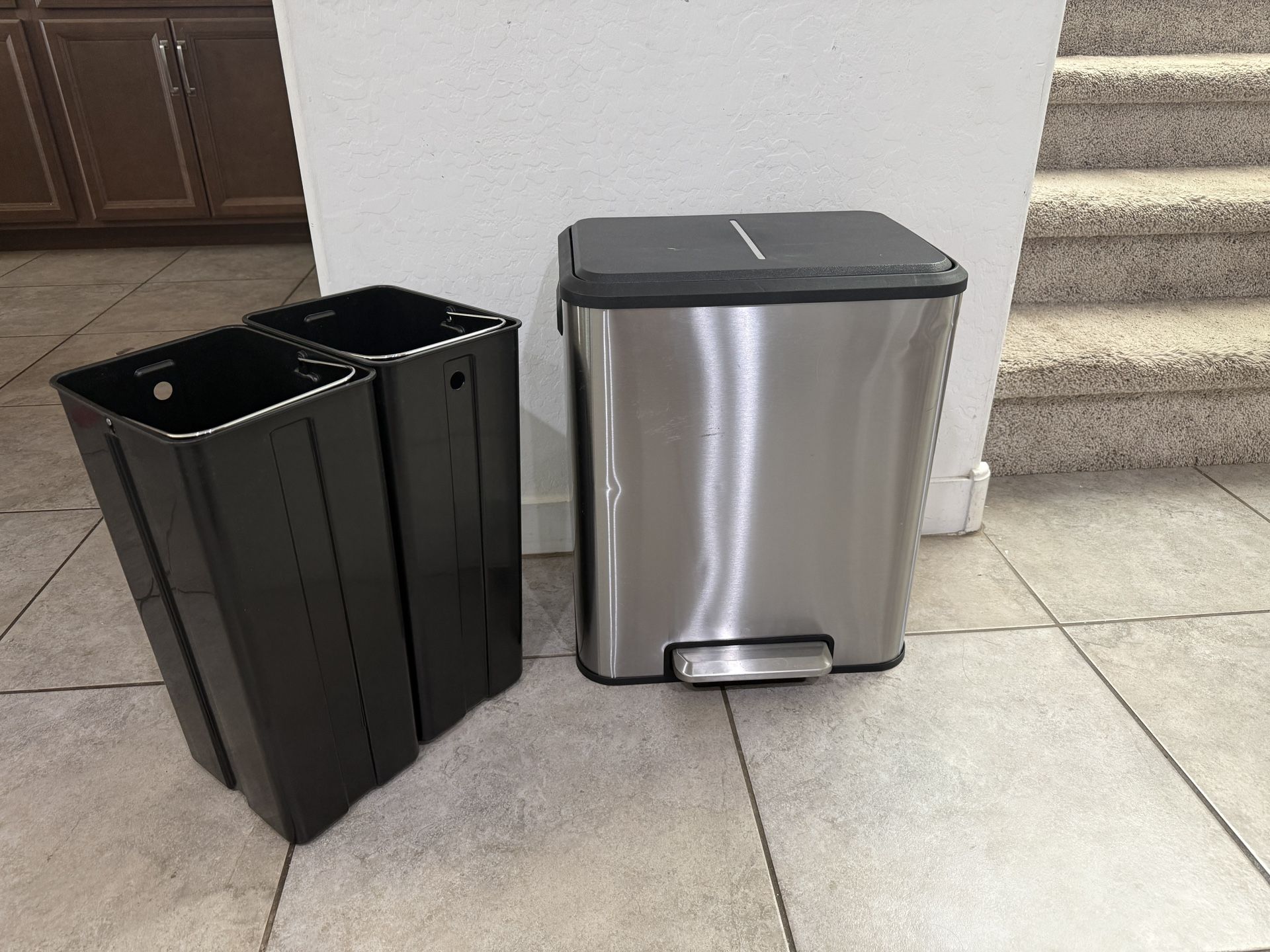 Fashionwu Dual Trash Can, Stainless Steel 2 x 4 Gal (2 x 15L) Garbage Can, Steel Pedal Recycle Bin with Lid and Inner Buckets, Rectangular Hands-Free