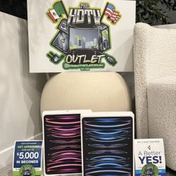 12.9” Apple iPad Pro 6th Gen m2 Chip WiFi 2TB floor model display