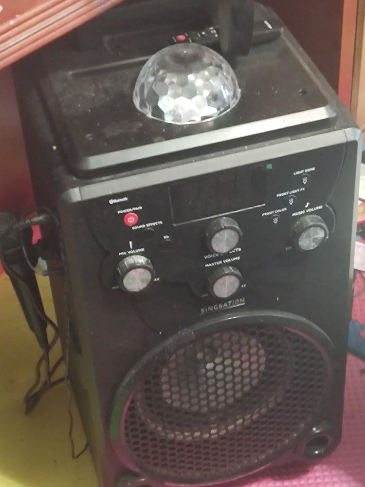 Karaoke Machine With 2 Mics