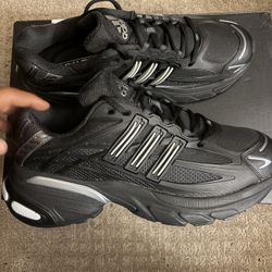 Adidas Size 9.5 
