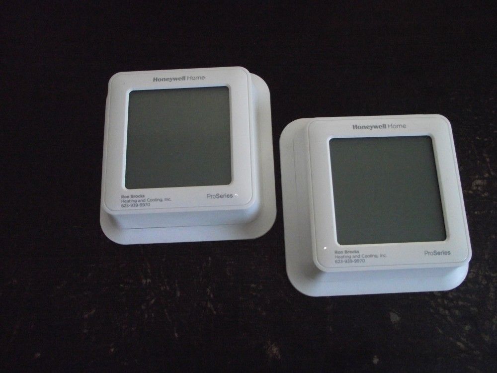 Honeywell Home Pro Series WiFi Smart Thermostat for Sale in Goodyear