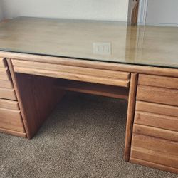 Free Desk And Shelf (Mira Mesa)