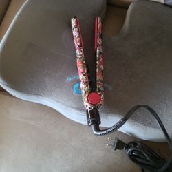 Ed Hardy Vintage Collage Hair Straightener 