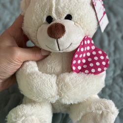 🧸 Brand New Plush Teddy Bear with Heart – With Tag