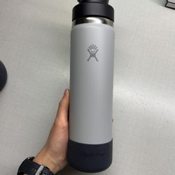 hydroflask 21 Oz Water bottle 