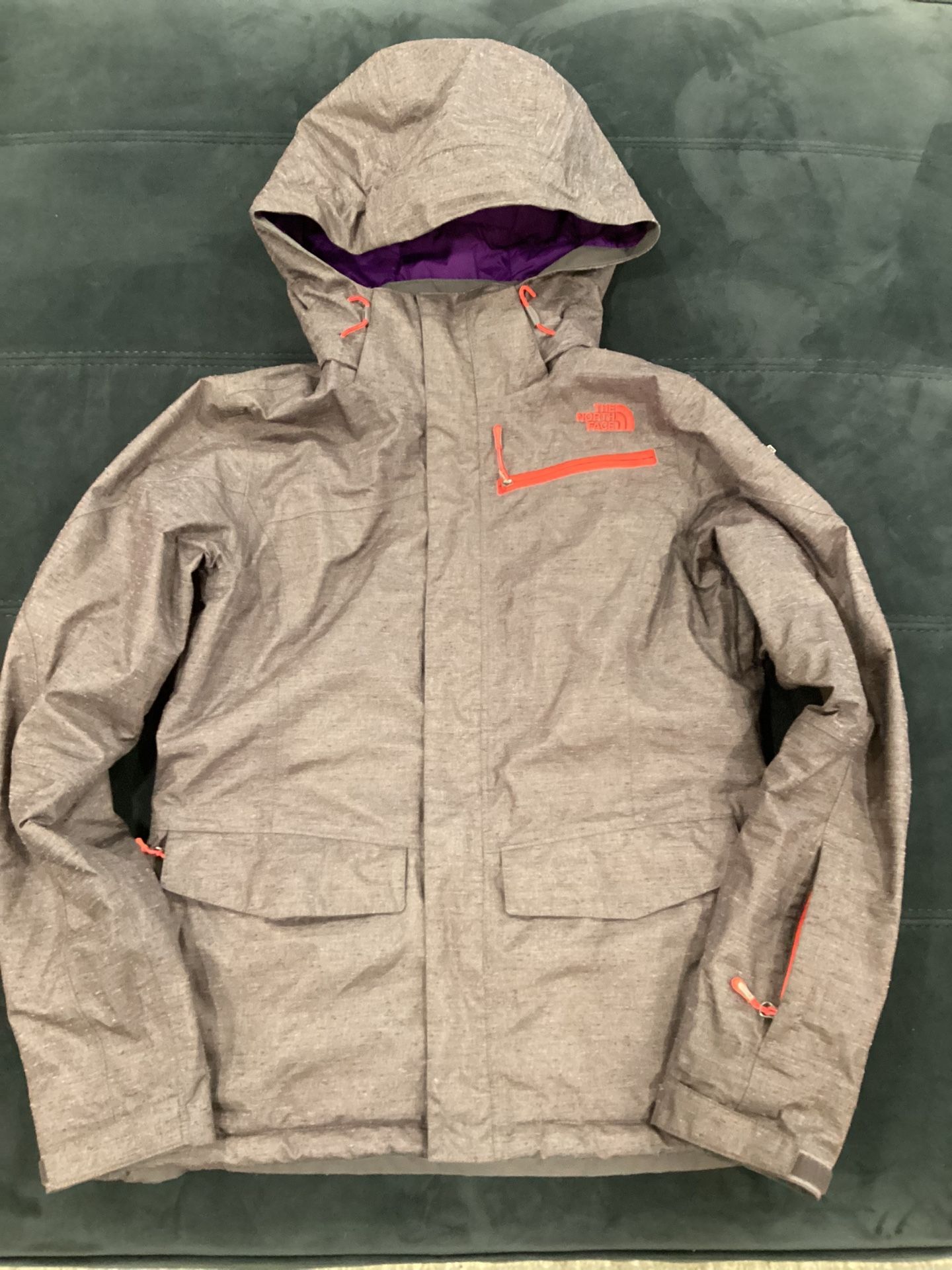 The North Face women’s jacket (please read the description)