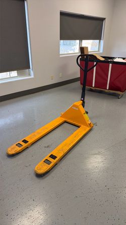 Pallet jack
