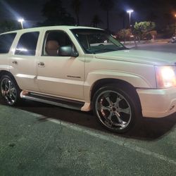 Cadillac Escalade 