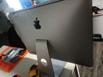 Flat Screen Monitor/TV