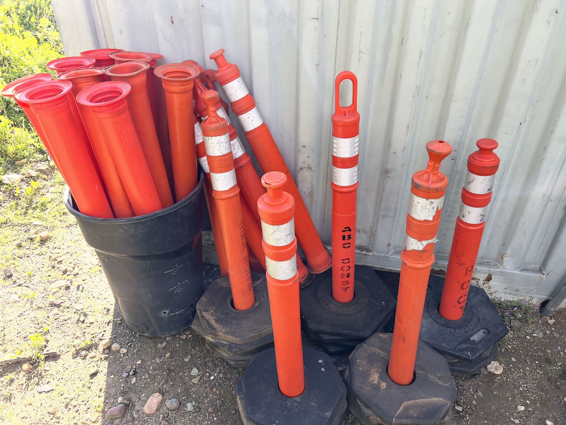 Deliniators, Crowd Or Vehicle Control