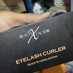 Eyelash Curler