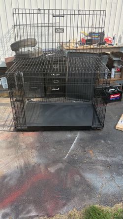 XL dog crate with tray like new