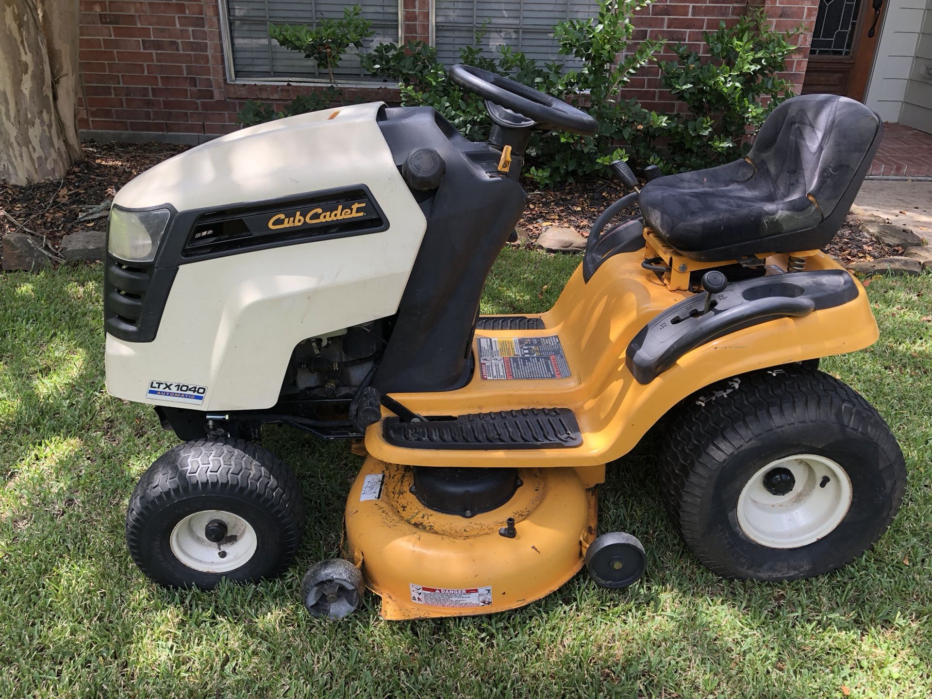 Cub Cadet LTX1040 Riding Lawnmower for Sale in Humble TX OfferUp