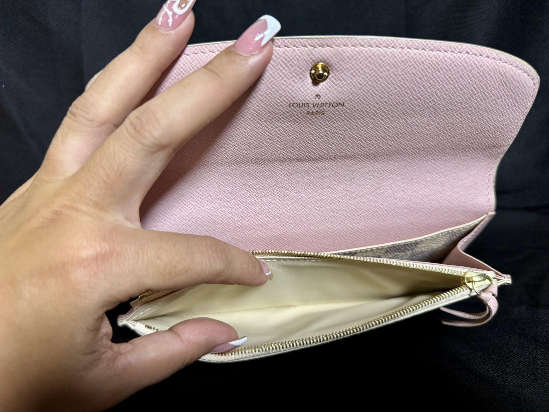 Authentic Louis Vuitton Sarah Wallet in Damier Azur Canvas