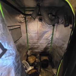 Complete Grow Tent /TRADE