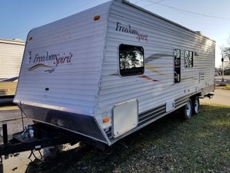 2007 TRAILA RV VENDO CAMBIO PAGOS TITULO LIMPIO
