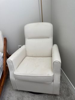 Delta Andie Boucle Nursery Glider Swivel Chair