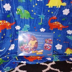 New blanket with a board game for children.Nueva frazada con un juego de mesa para niño.