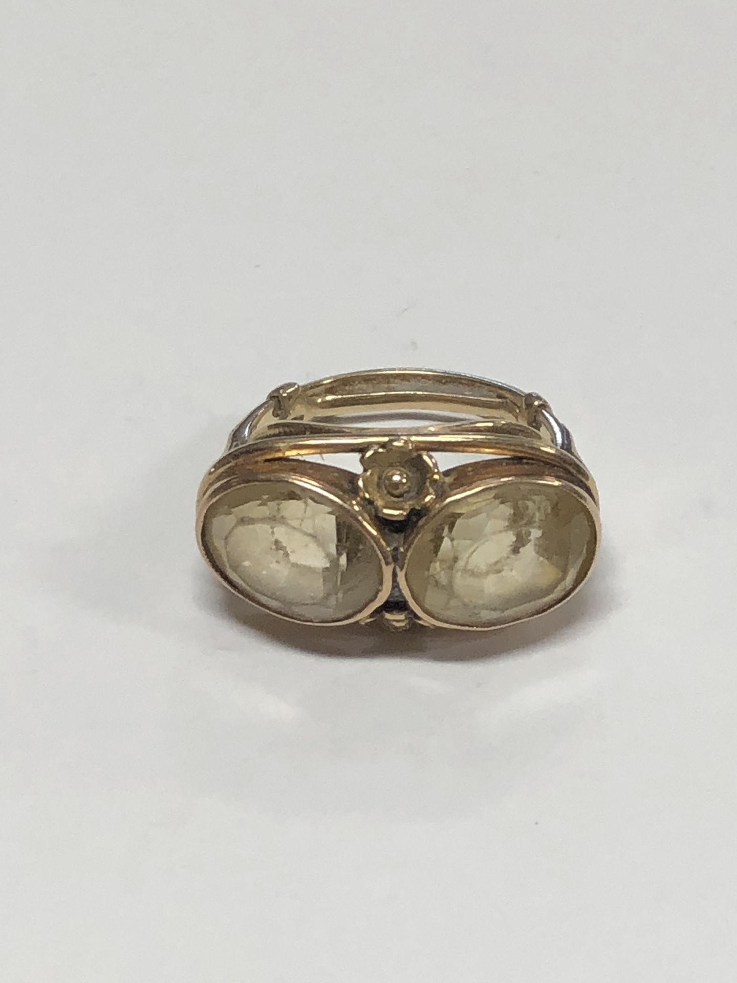 14k Gold Ring Clear Stones Grams Size
