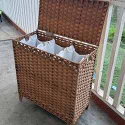 New!laundry hamper 3/1 （H26L25W 13） 