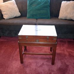 Somerset Bay End Table