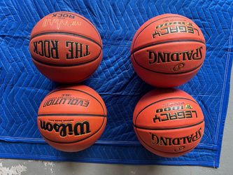 Lot of 4 Basketballs – Spalding & Wilson